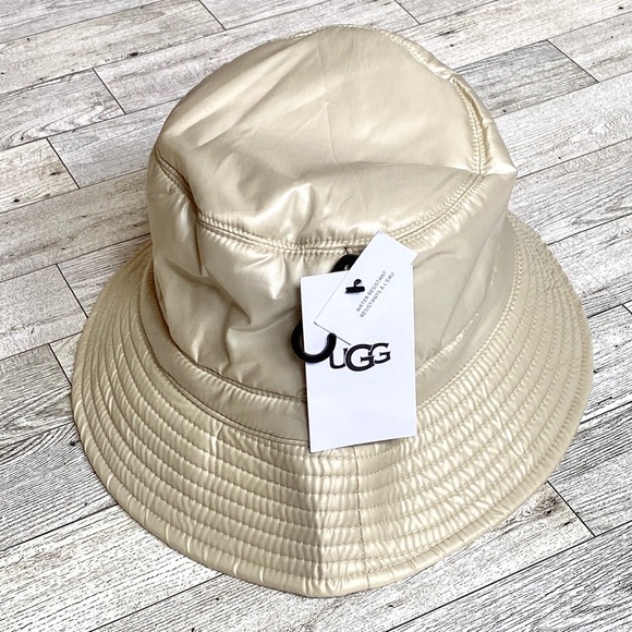 NWT✨UGG®Water Resistant Bucket Hat Ivory - Picture 5 of 8